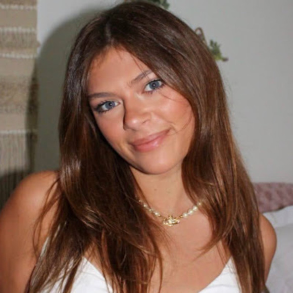 Meet your Posher, Natalie - Picture 1 of 1